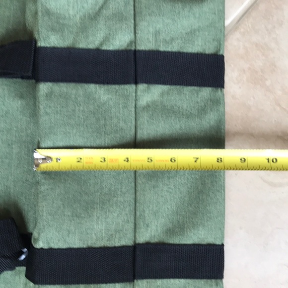 A bundle of three duffel  bag - Picture 12 of 16